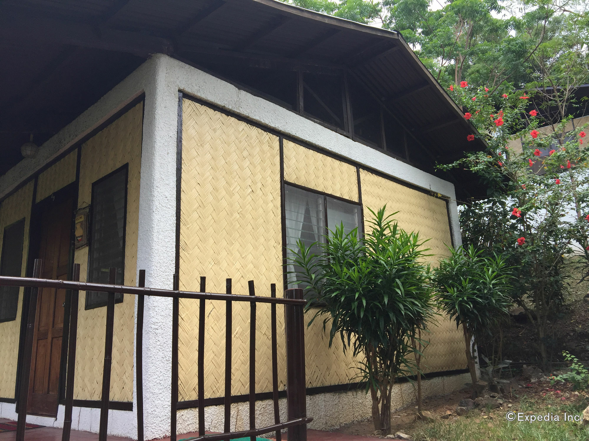 Discovery Island Resort Coron Exterior photo